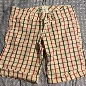 4️⃣ for $2️⃣0️⃣ NWOT Abercrombie Plaid Bermuda